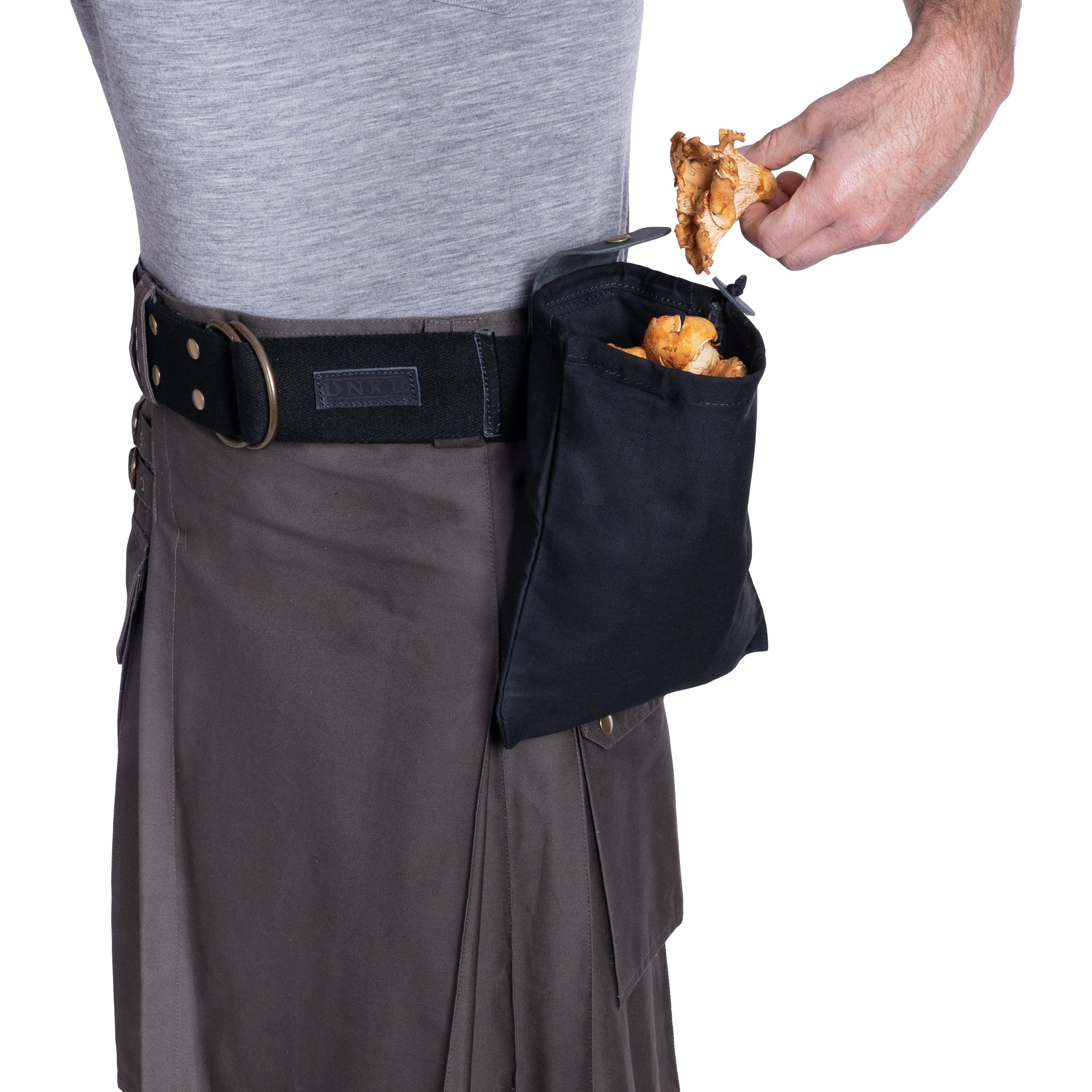 Fantastic Foraging Pouch - Black